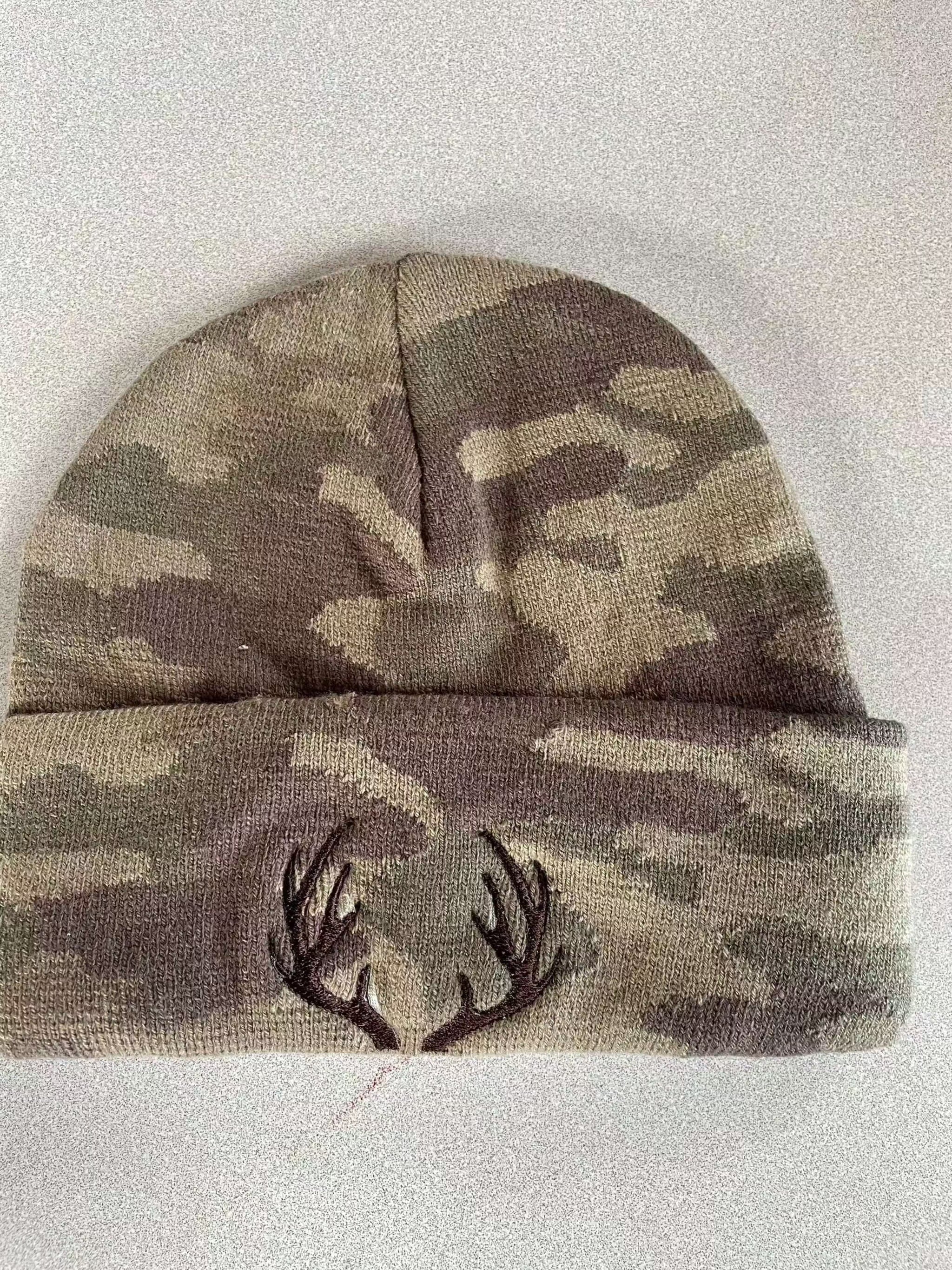 Camouflage warm knit hat with embroidered antlers logo